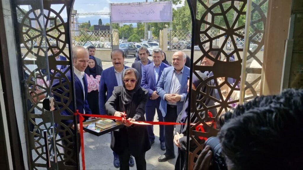 نمایشگاه توانمندیهای بانوان در گرگان با حضور مسئولان استانی افتتاح شد