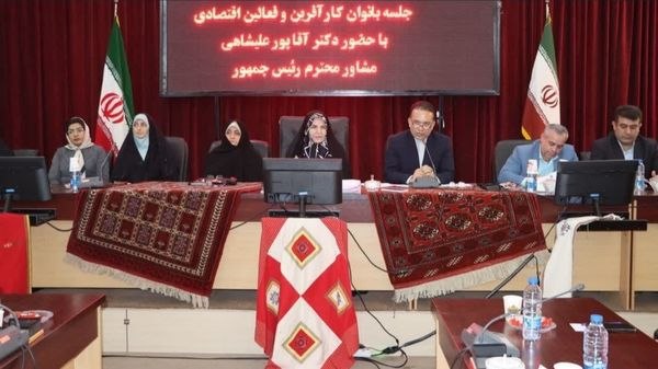 پیشنهاد ایجاد رستوران فرش ترکمن در گنبدکاووس برای درآمدزایی از برند جهانی