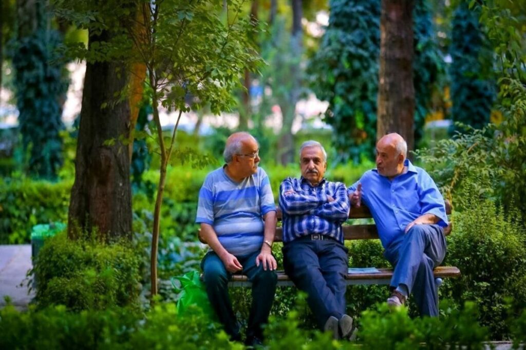 افزایش سقف اعتبار خرید بازنشستگان کشوری از فروشگاه‌های زنجیره‌ای به‌زودی